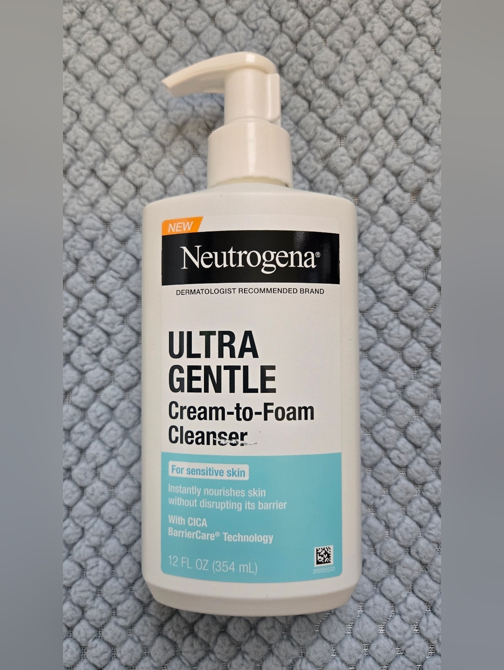 New Neutrogena Ultra Gentle Cream-to-Foam Cleanser 12oz